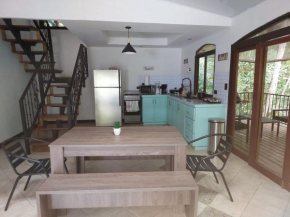 Hidden Treasure Cabin - Uvita Costa Rica